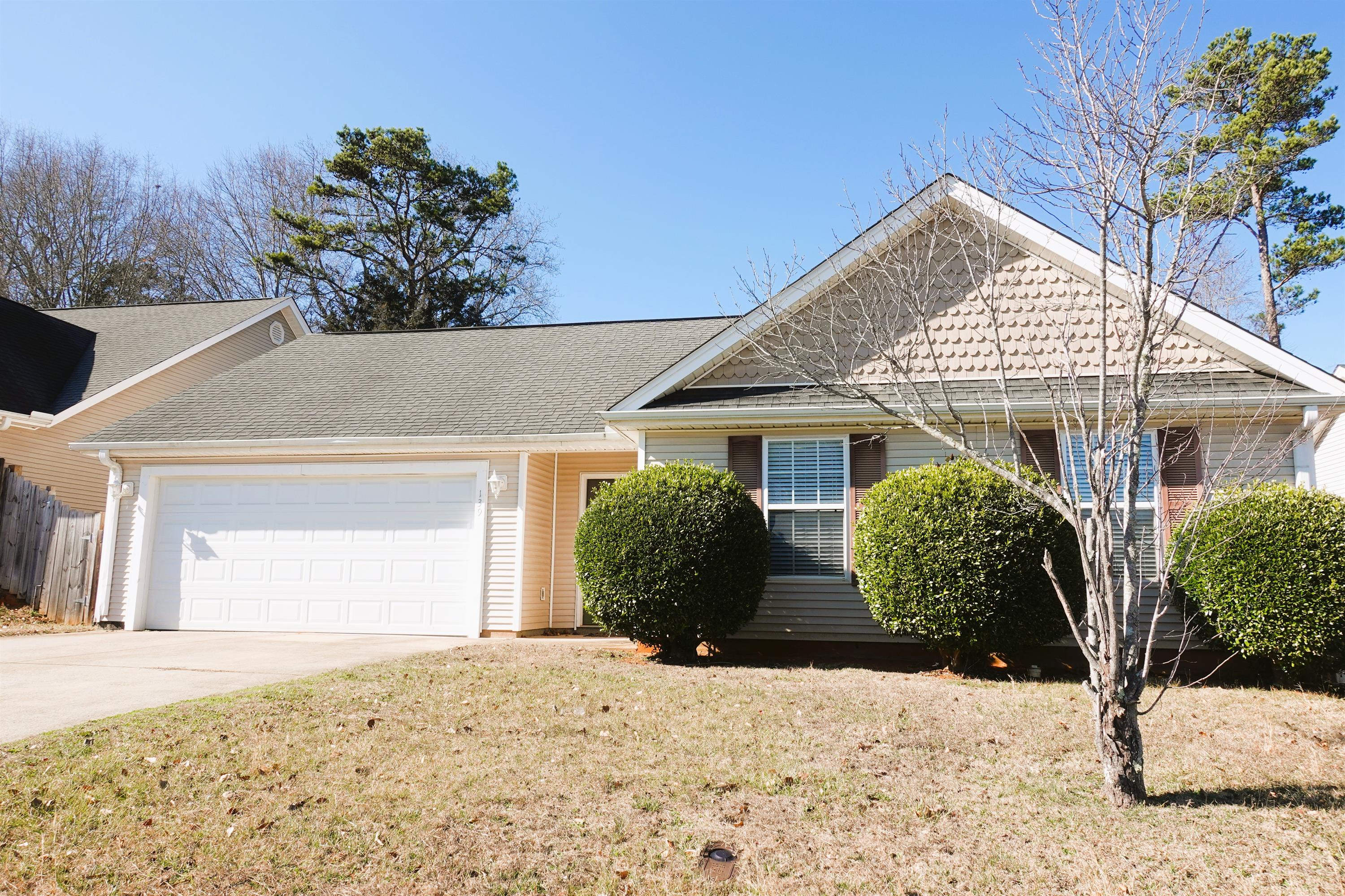 139 Stockbridge Drive – photo 2