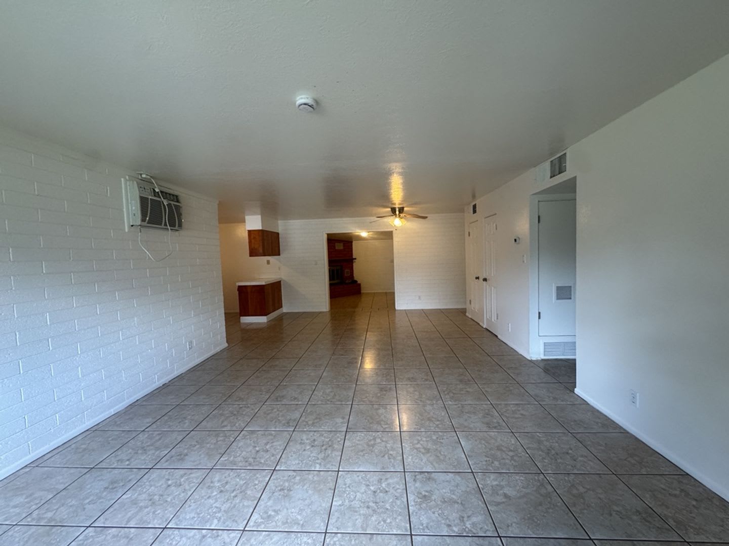 Nice 3-Bedroom, 2-Bath Home Near Fort Huachuca! – photo 3