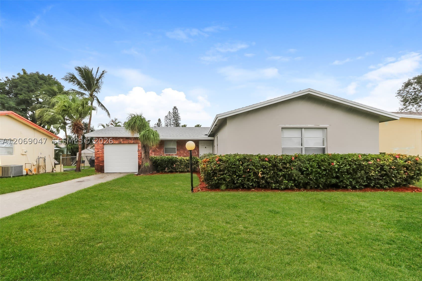 9749 Sandalfoot Blvd – photo 1