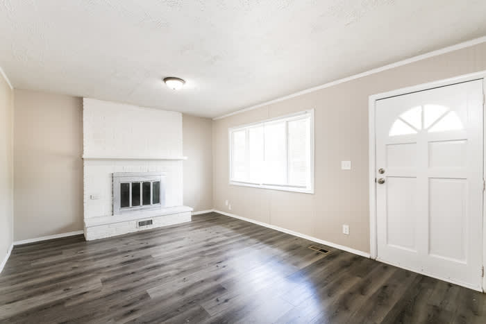 3860 Arquette Drive – photo 2