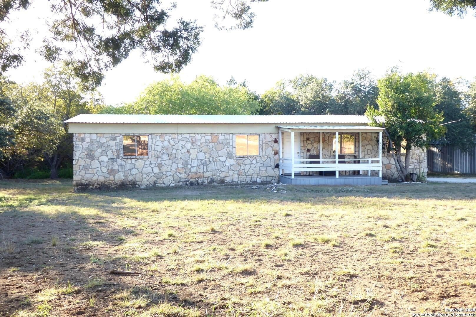 1884 Live Oak – photo 2