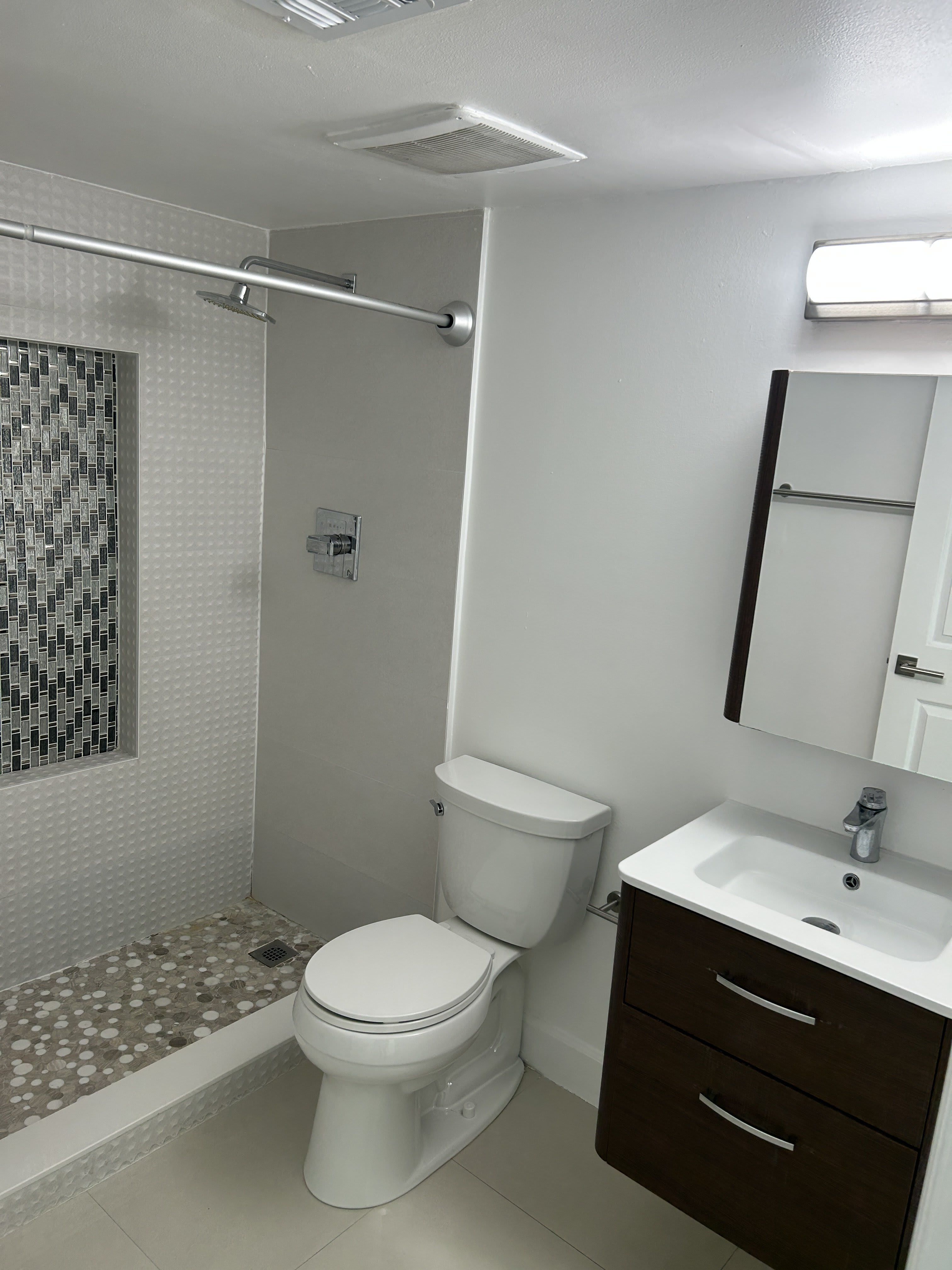 2075 Southwest 122nd Avenue – photo 4