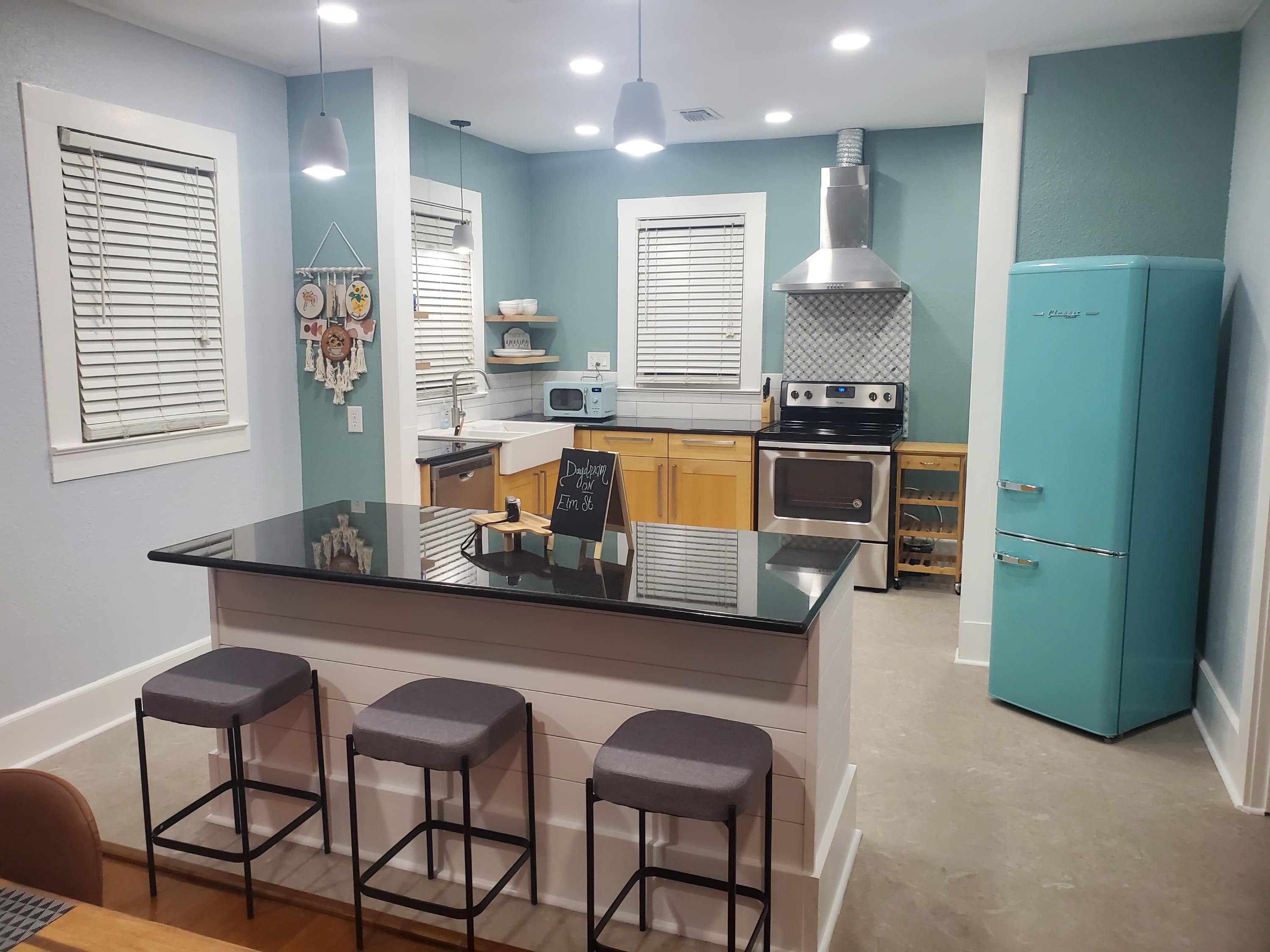 1605 South Elm Street – photo 3