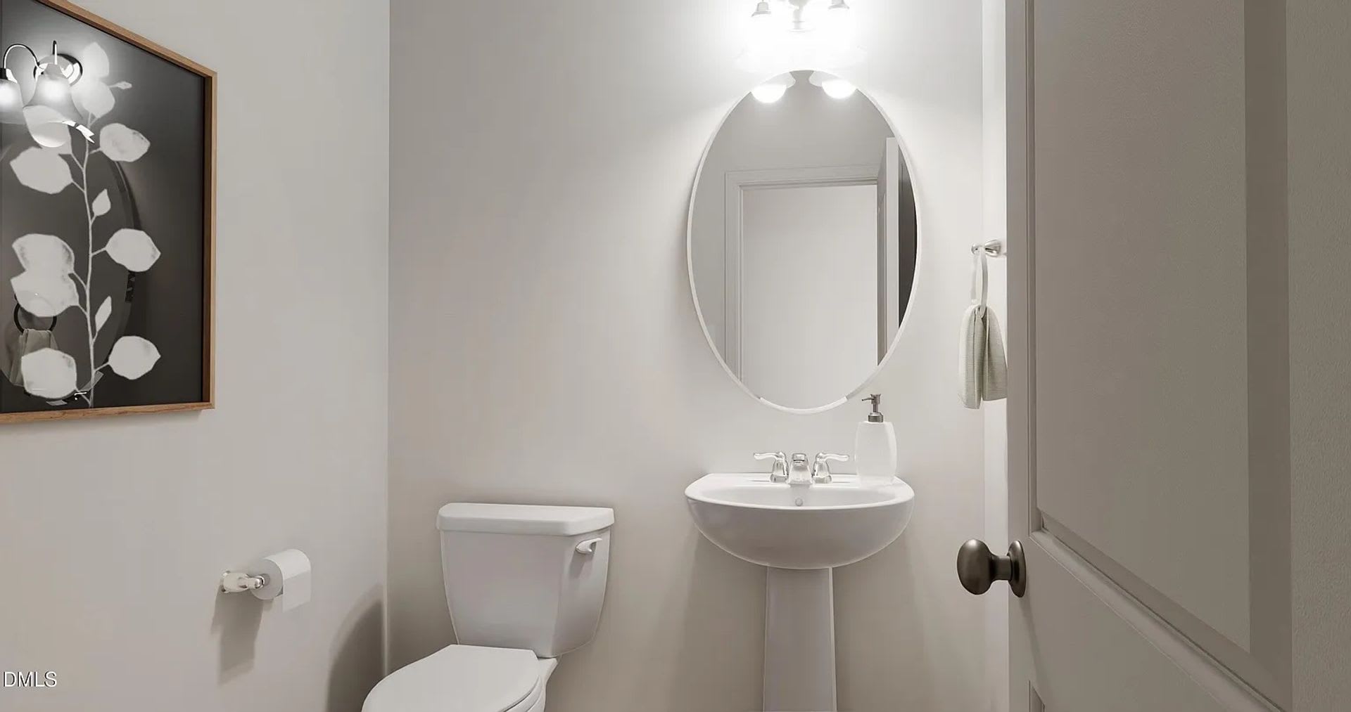 Room in 3 Bedroom Home in Durham – photo 3