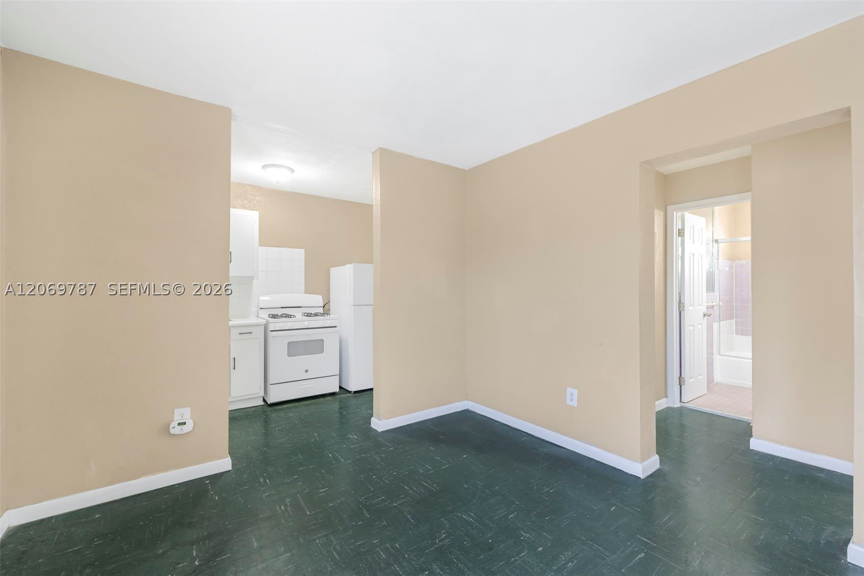 126 SW 18th Ave – photo 5
