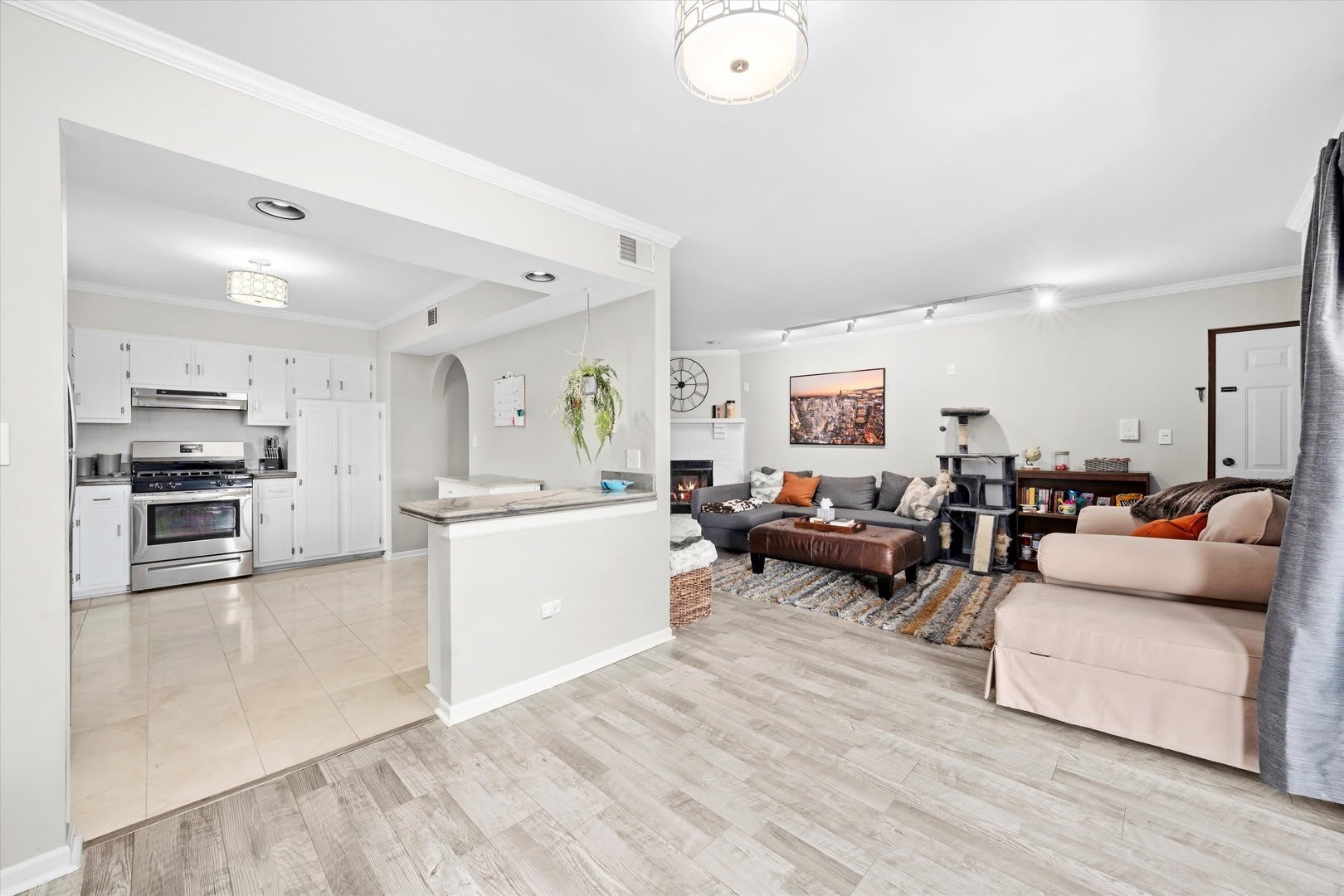 16743 Paxton Avenue – photo 4