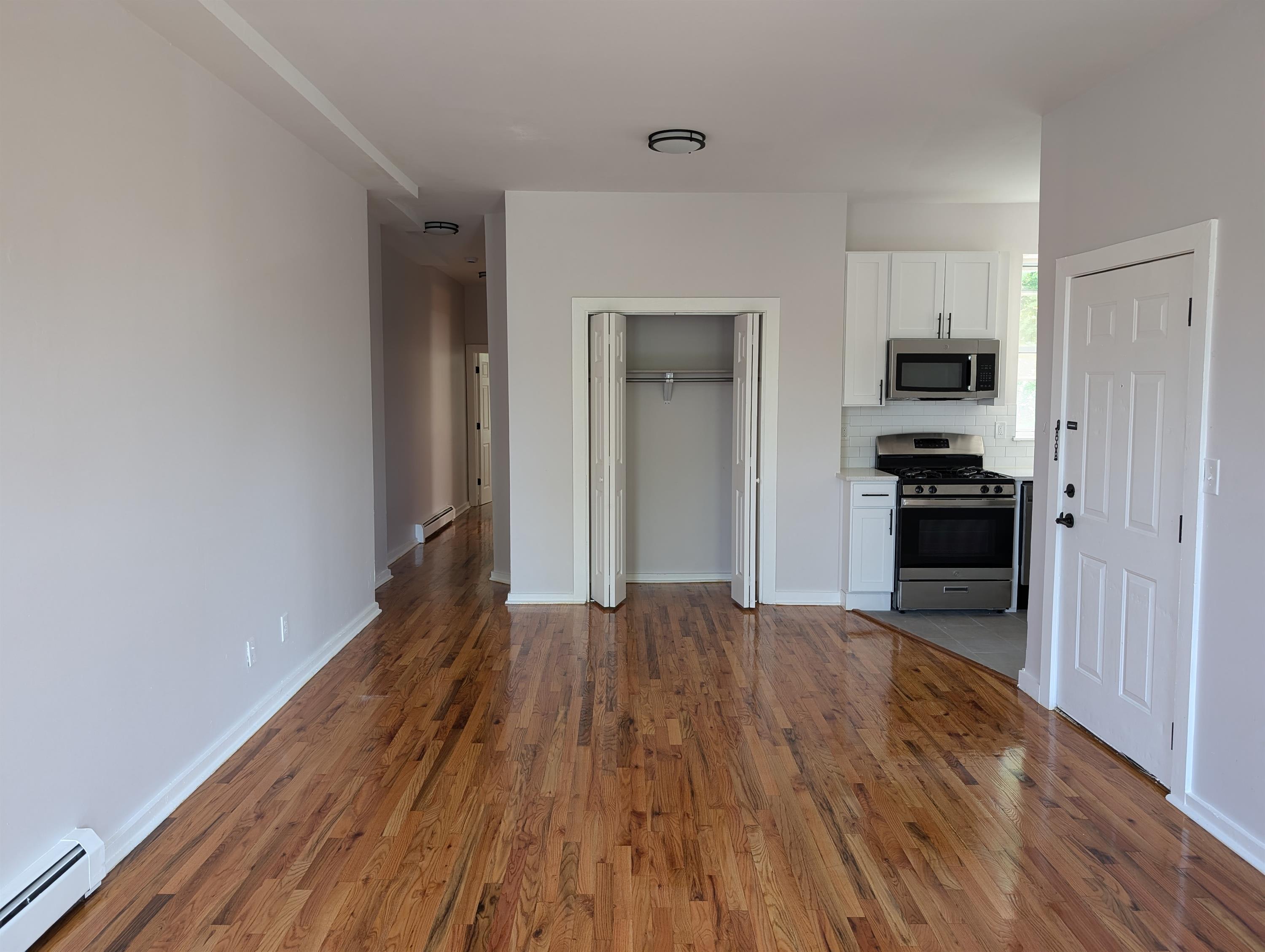68 Gardner Ave – photo 3
