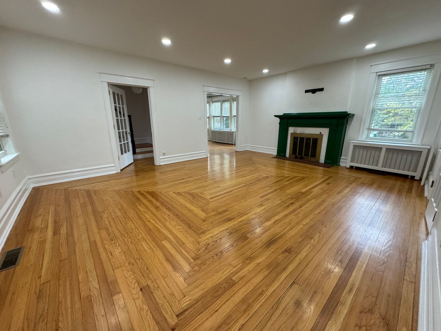 STUNNING FIVE BEDROOM/ THREE AND A HALF BATH West End Home – photo 5