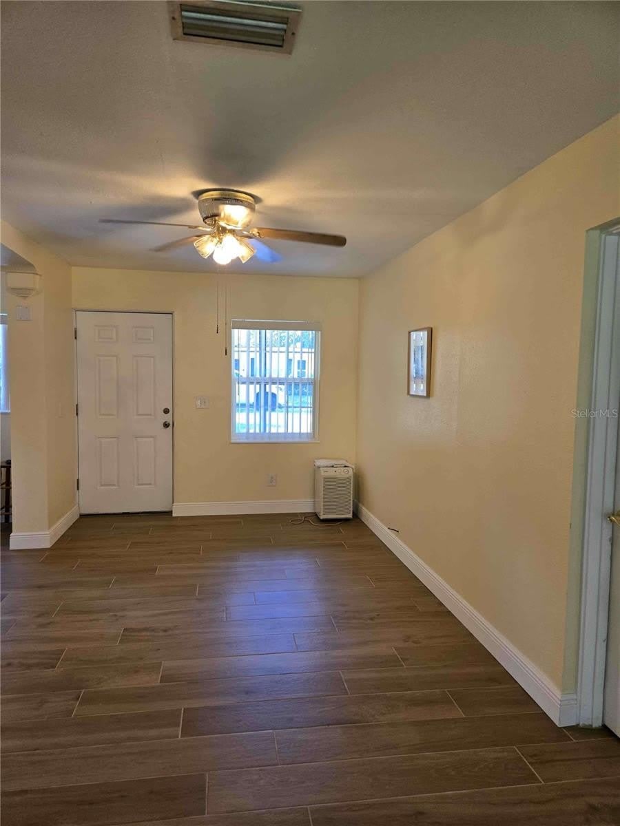 111 EUNA Lane – photo 2