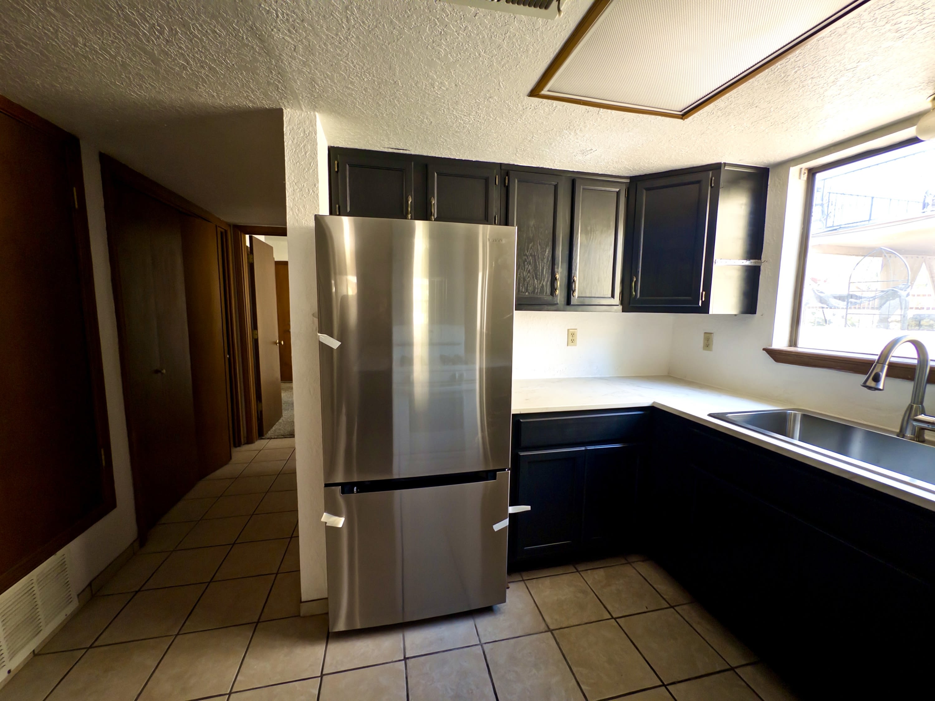 1633 Ebony Avenue – photo 5
