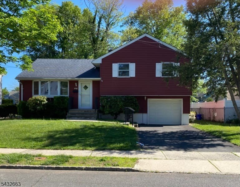 721 Lawrence Rd – photo 2