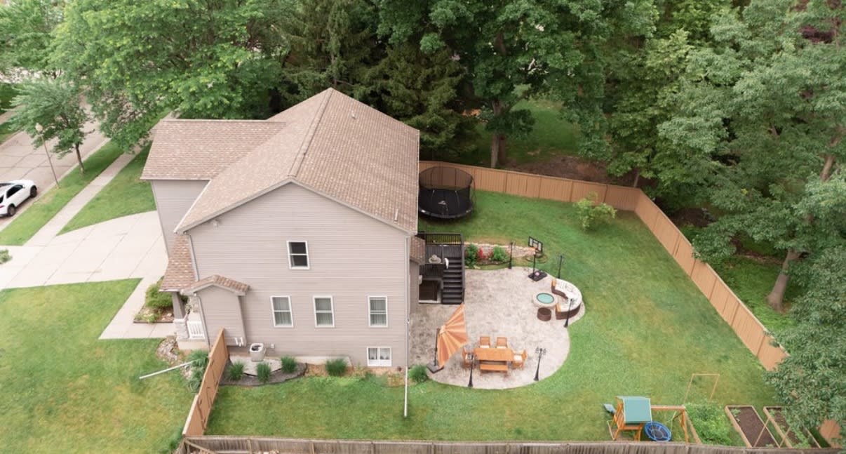 935 Whittier Drive – photo 2