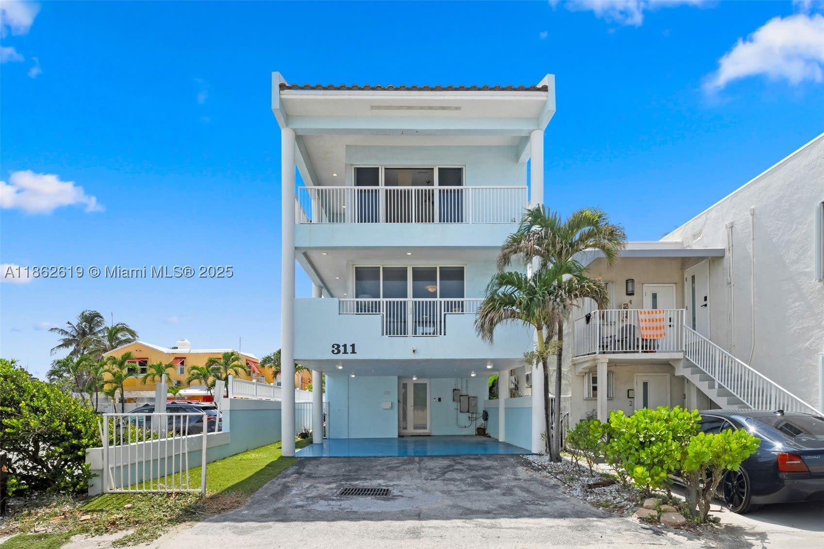 311 N Surf Rd – photo 3
