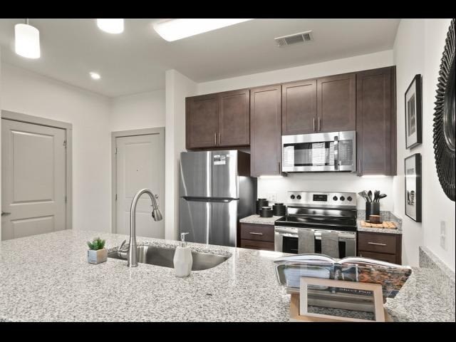 The Vue At Westchester – photo 4