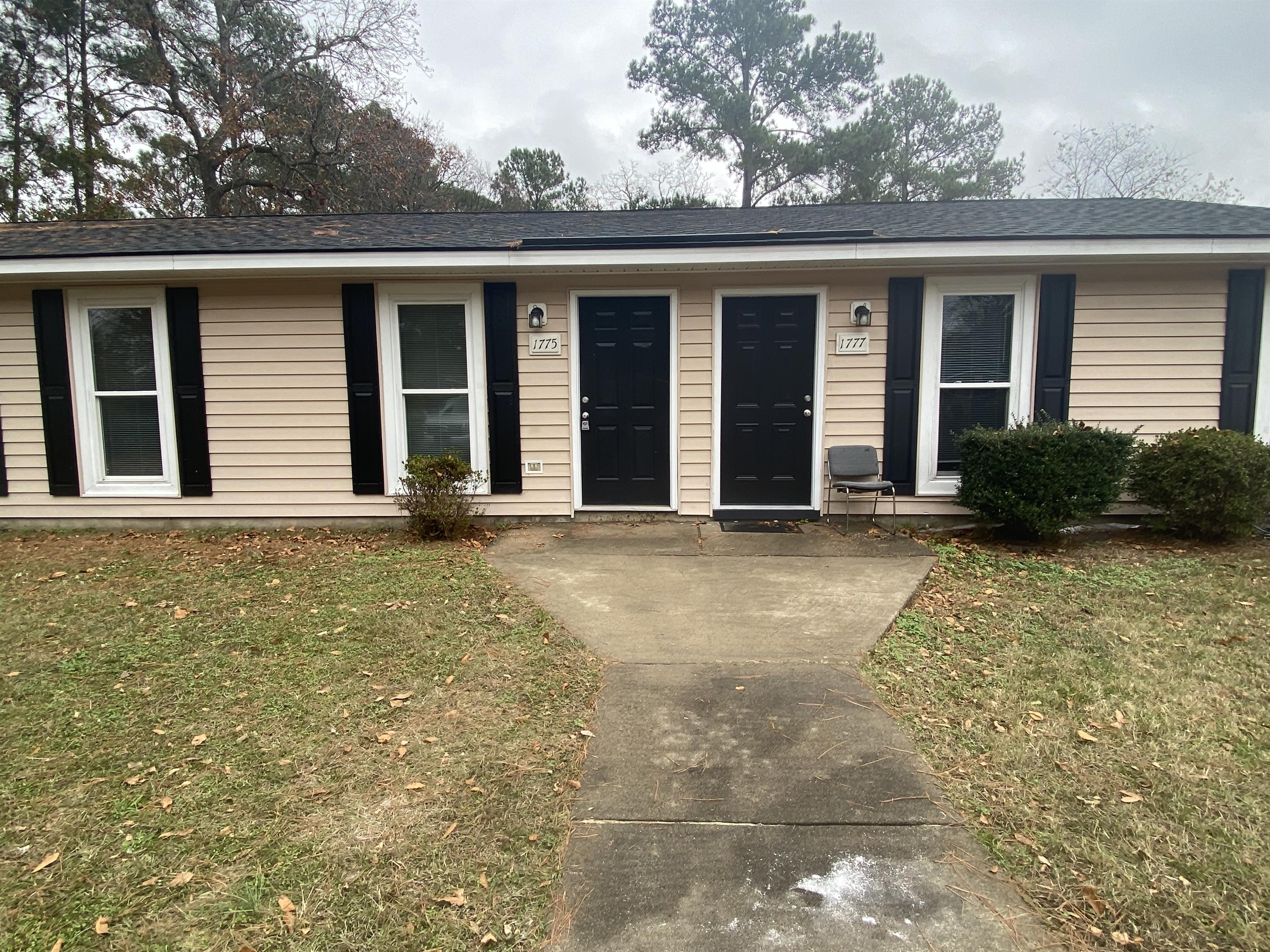 Michelle Court 1775 – photo 1