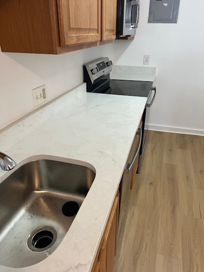 Pet Friendly Renovated Brookline Gem With Laundry In Unit And 1 Parking Is A Steal – photo 3
