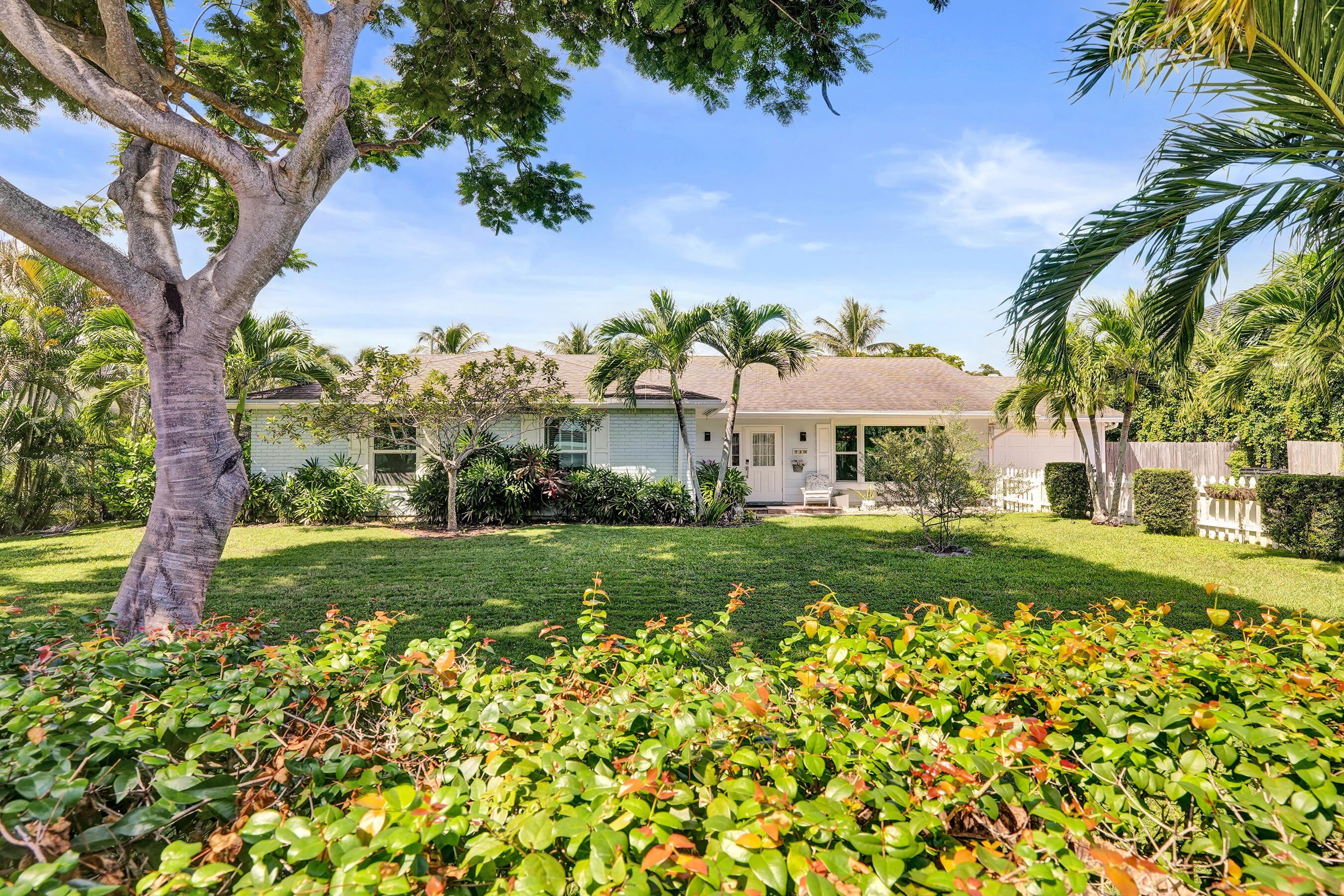 710 NW 1st Avenue – photo 1