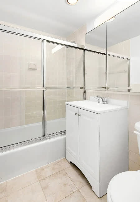 205 E 12Th St – photo 5