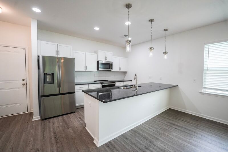 24 Crown Ct – photo 2