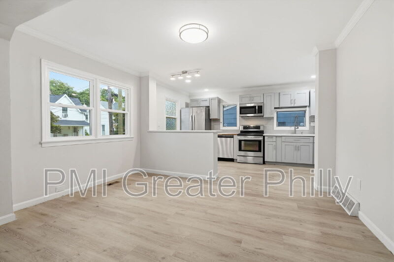 1523 West Cheltenham Avenue – photo 5