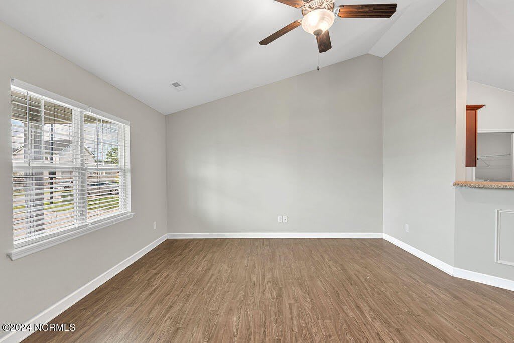 258 Breakwater Drive – photo 4