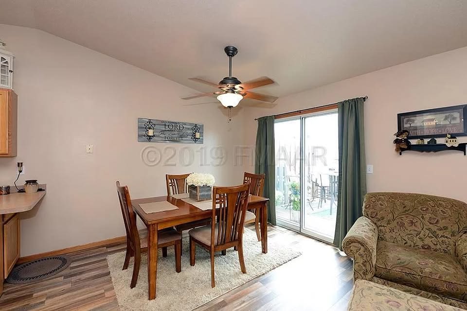 2565 Amber Valley Ct – photo 5