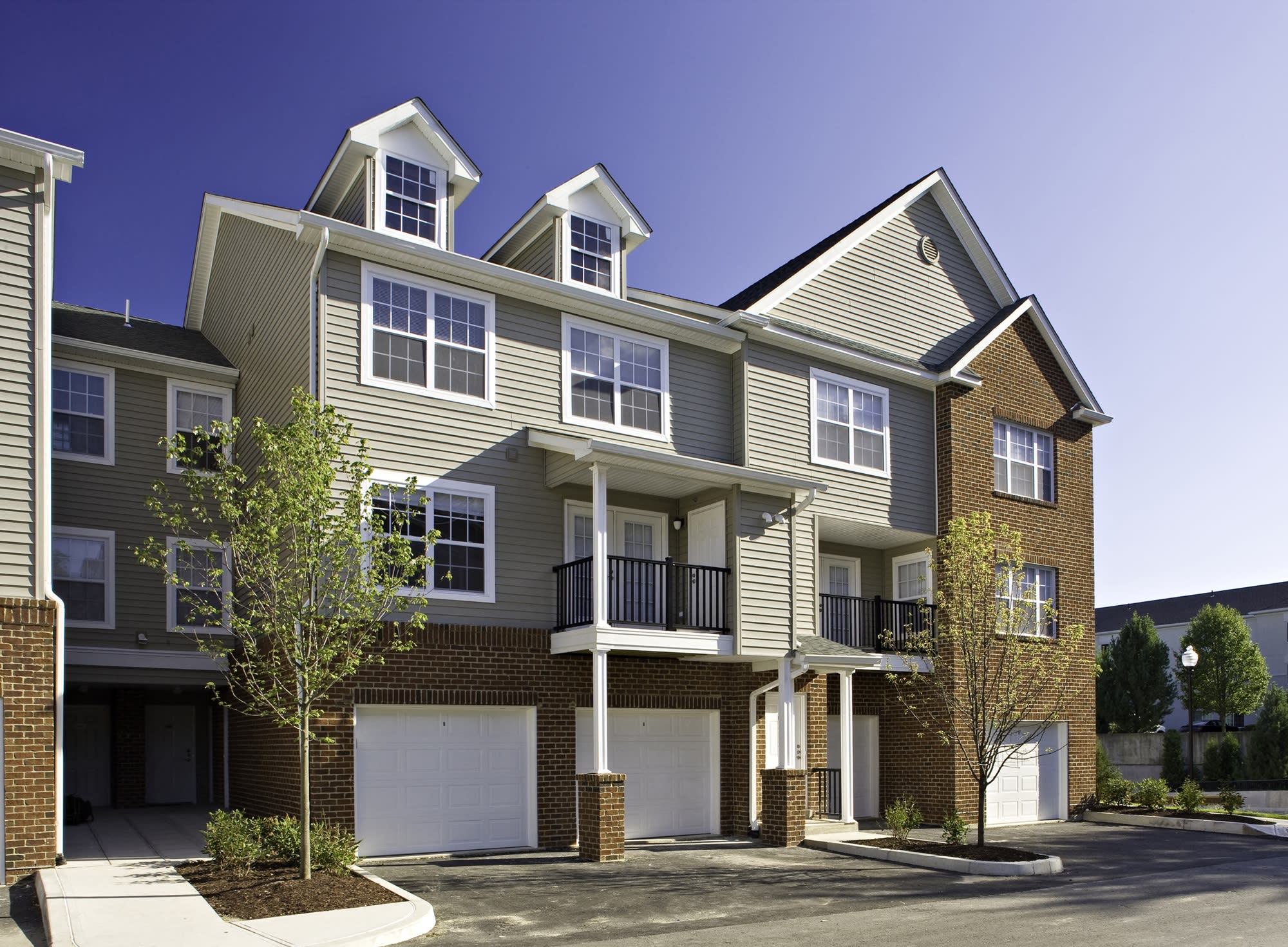 Huntington Townhomes – photo 1
