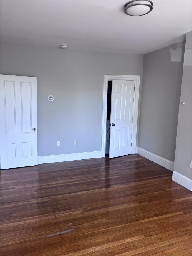 548 East Broadway – photo 4