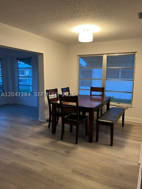 8537 NW 12th St – photo 4