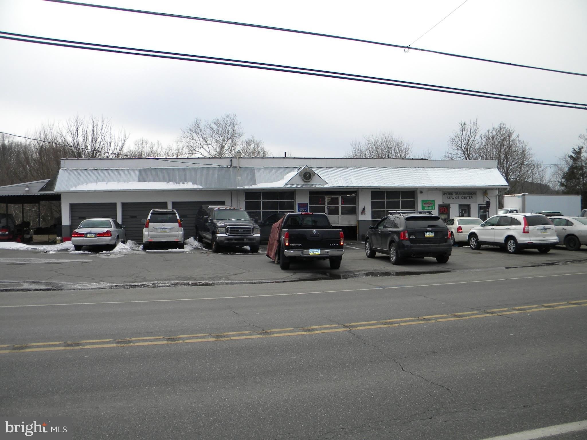 838 GRAVEL Pike – photo 1