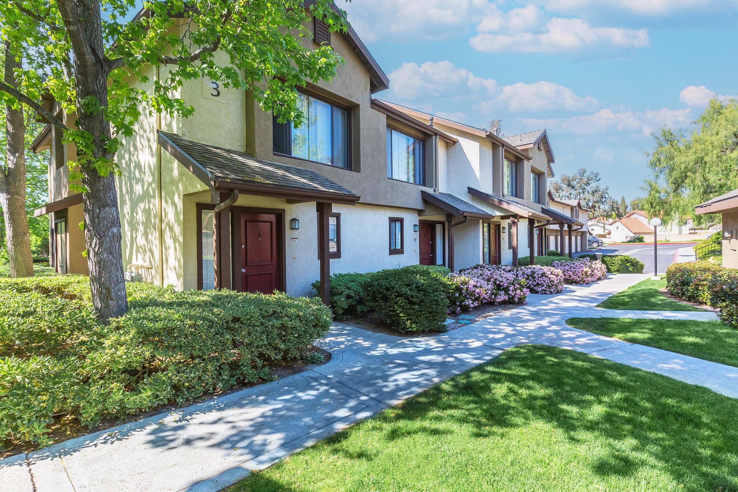 Emerald Court Apartment Homes – photo 2