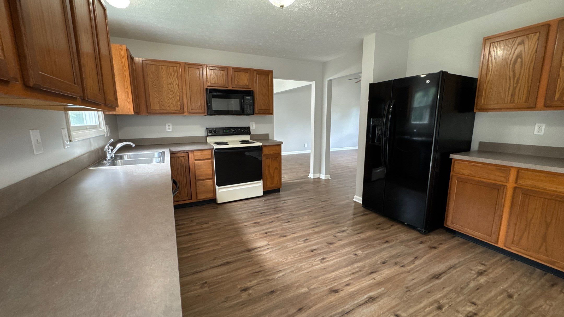 7421 Spring Run Drive – photo 3