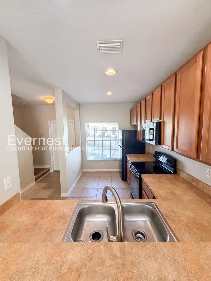 8535 Gablebend Way – photo 5