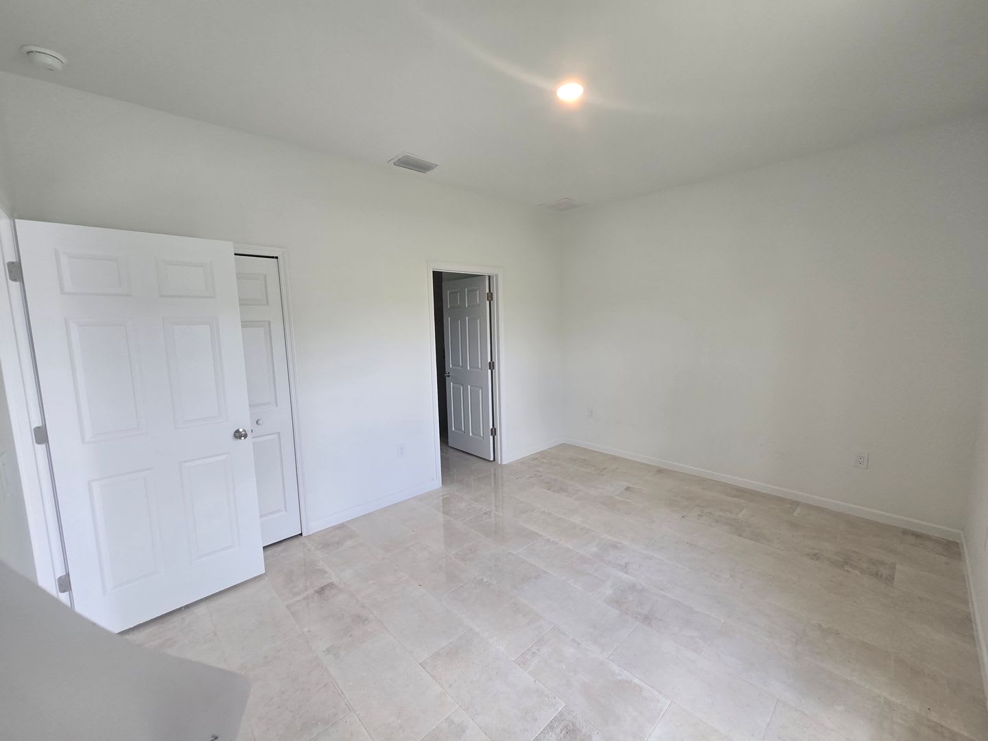 BRAND NEW 3/2/1-GREAT SW LEHIGH LOCATION – photo 5