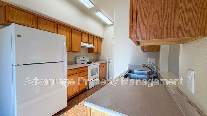 2834 Raleigh Ct Se – photo 3