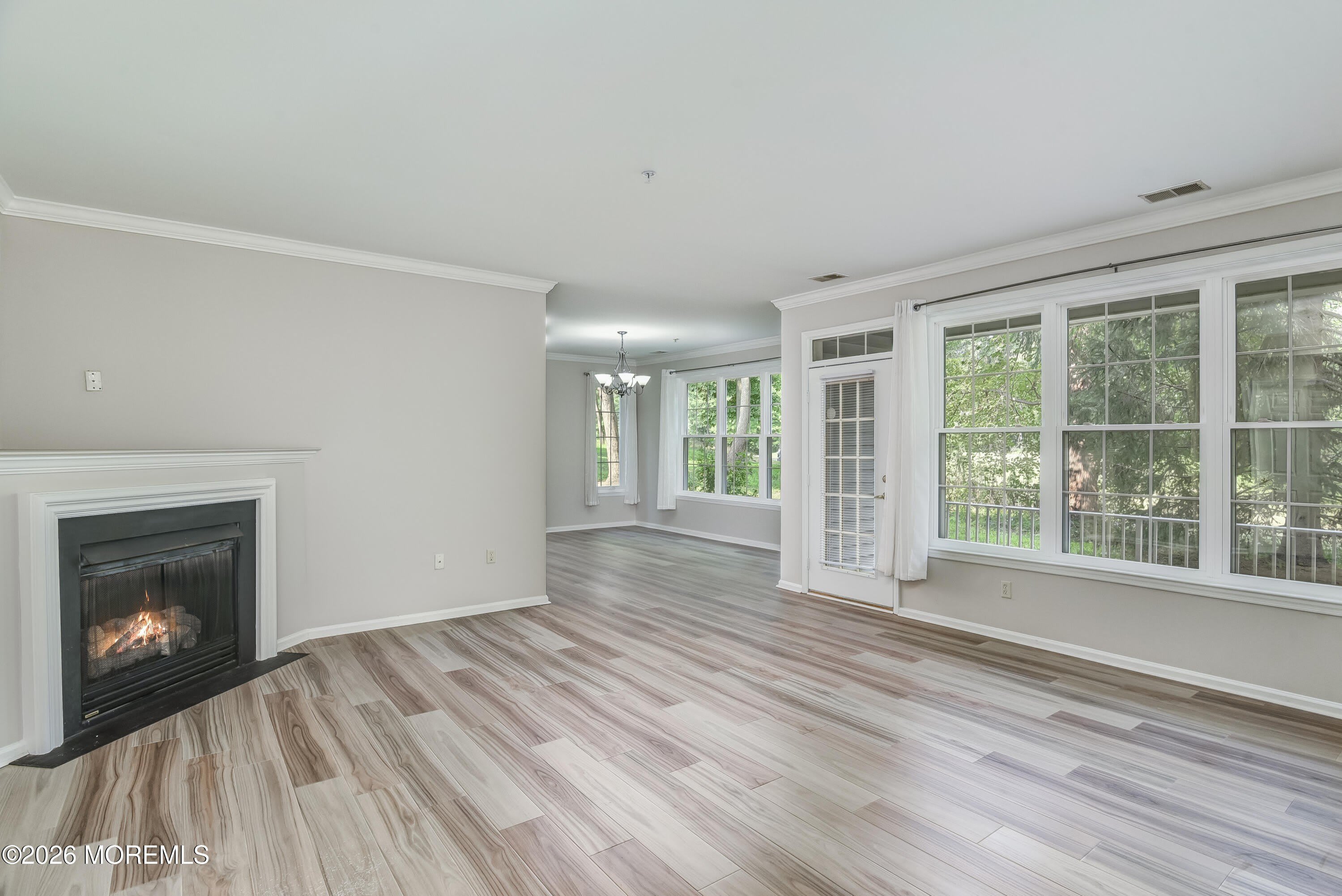 574 Saint Andrews Place – photo 4