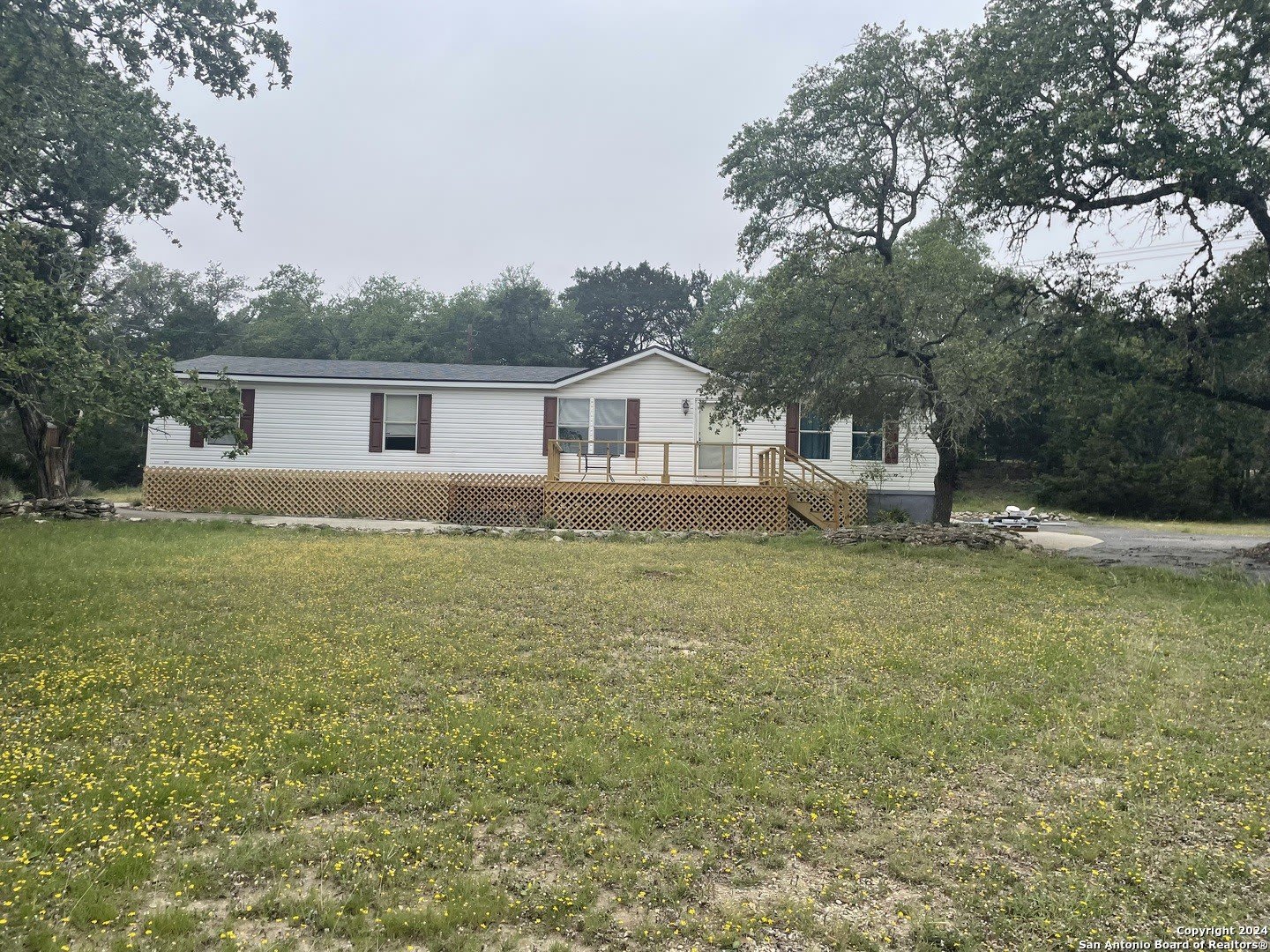 1061 Spring Branch rd – photo 2