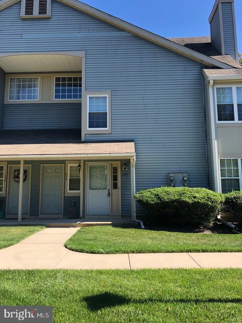 237 ANDOVER Place – photo 3