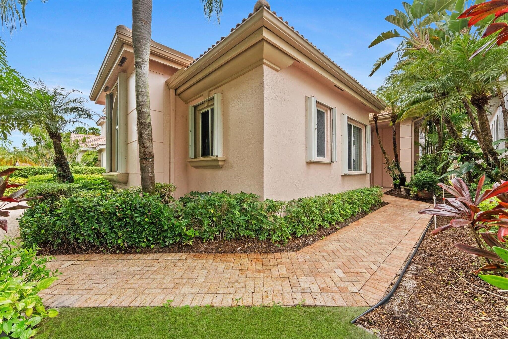7081 Mallorca Crescent – photo 2