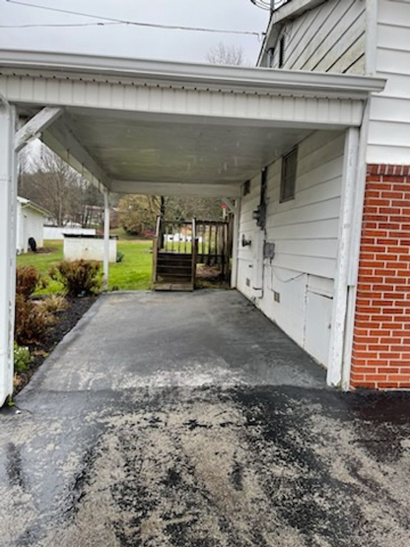 MOVE IN READY! – photo 3