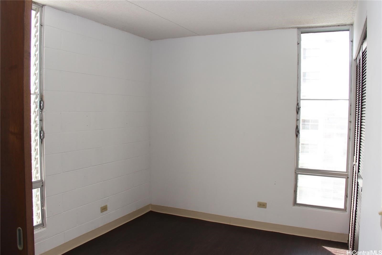 1624 Dole Street – photo 4