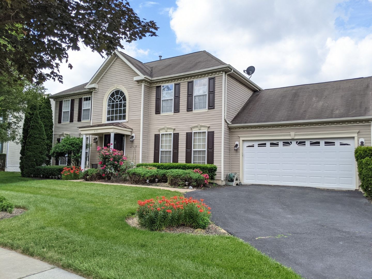 Beautiful Single Family Home in Willowbrook Community ready mid September! – photo 1