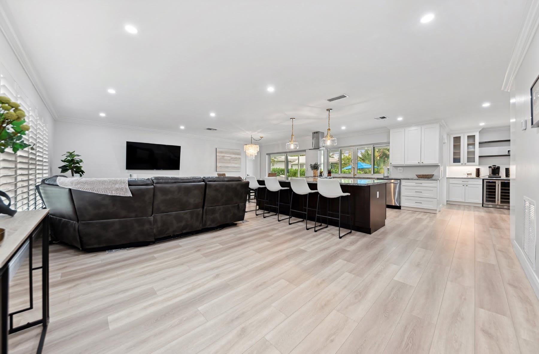 6241 NE 19th Terrace – photo 3