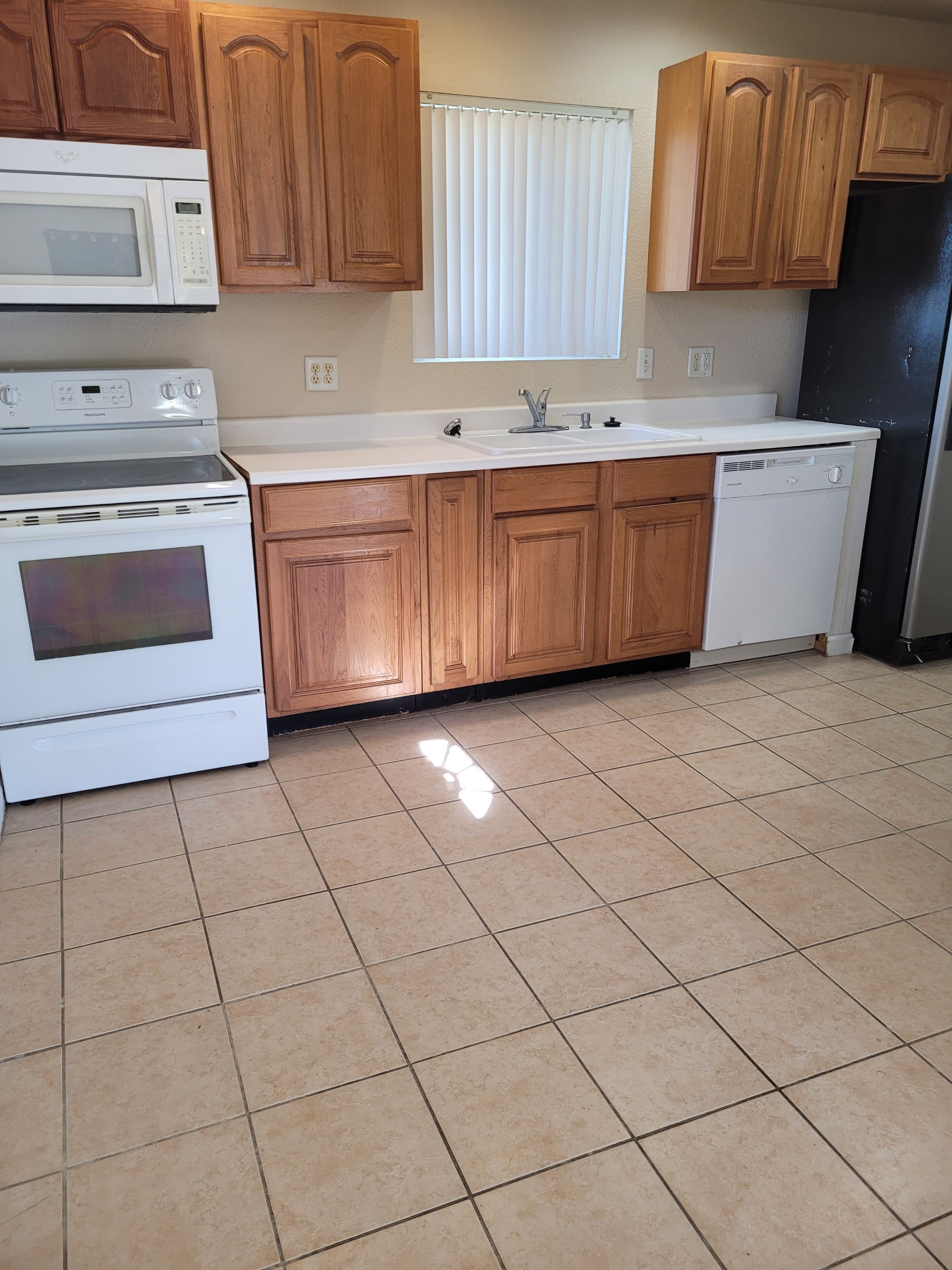 301-1 Greenbriar Rd – photo 3