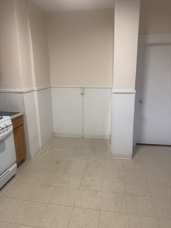 18 Fairview Ave – photo 5