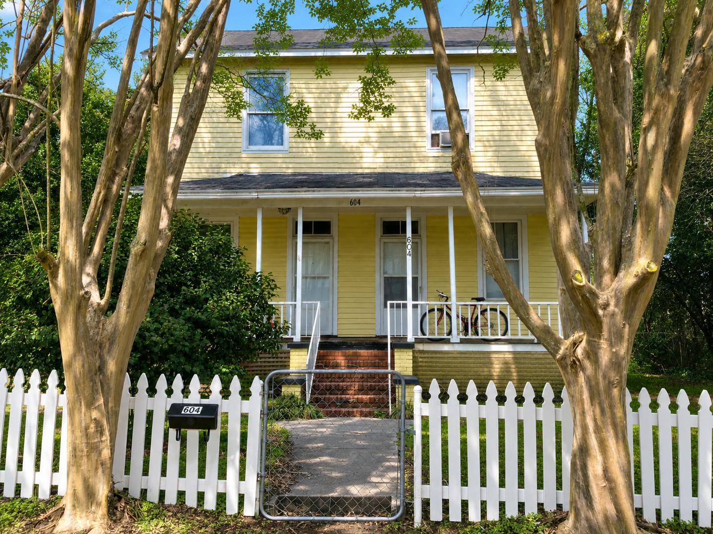 Charming 3BR Home in Olympia – Minutes from USC & Downtown! – photo 1