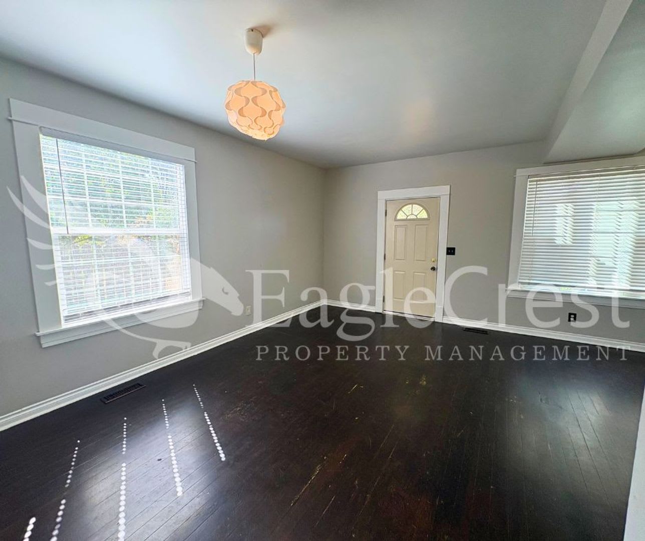 Charming 3BR Home with Spacious Yard & Bonus Living Space! $200.00 OFF 2nd Month Rent!! – photo 5
