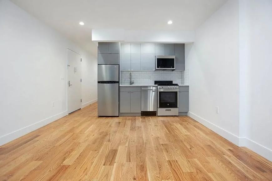 127 East 36th Street – photo 2