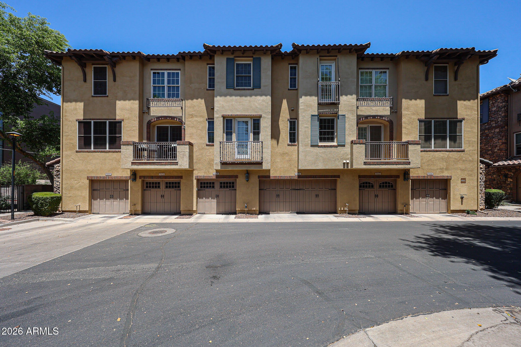 2434 E ROMA Avenue – photo 1