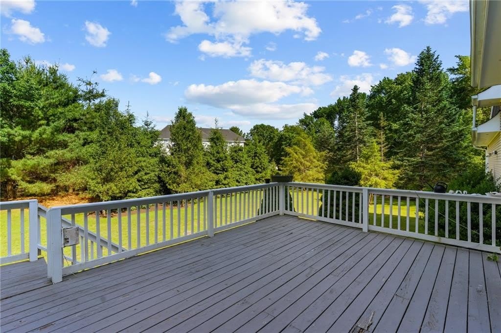 80 Howland Road – photo 5
